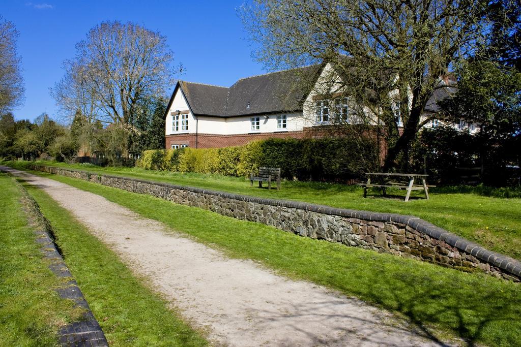 Heywood Hall Denstone Eksteriør bilde